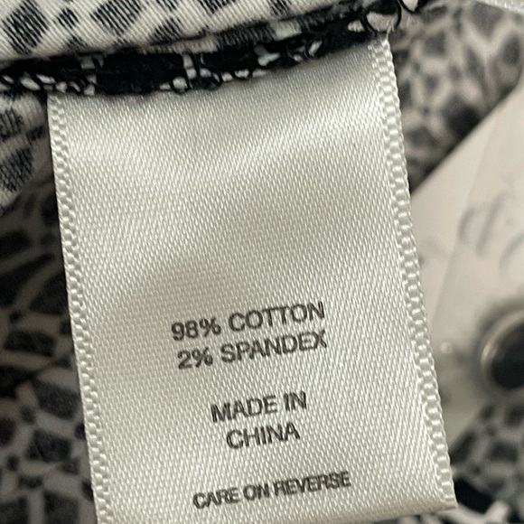 New York & Company Monochrome Patterned Button Down Shirt - Picture 7 of 7